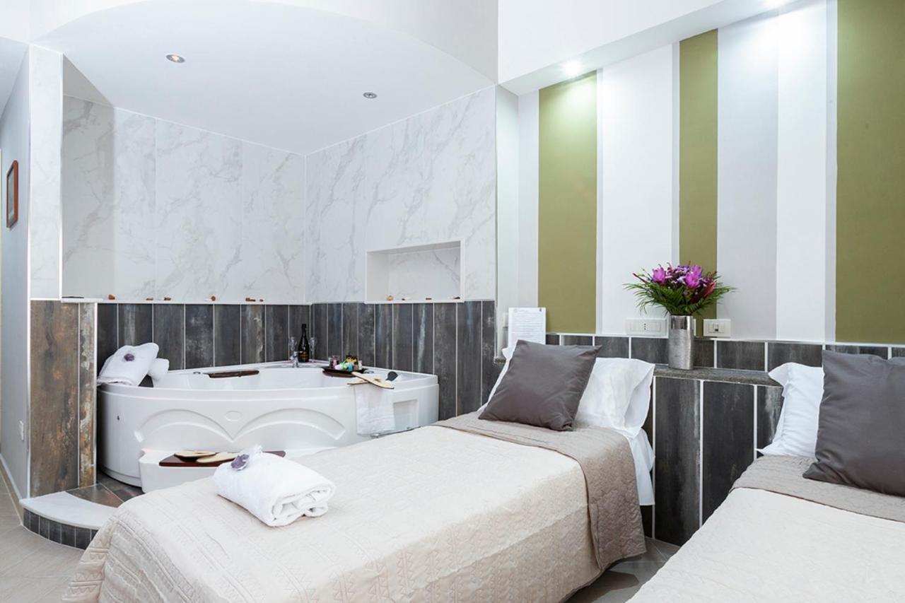 Junior Suite Spa Bath