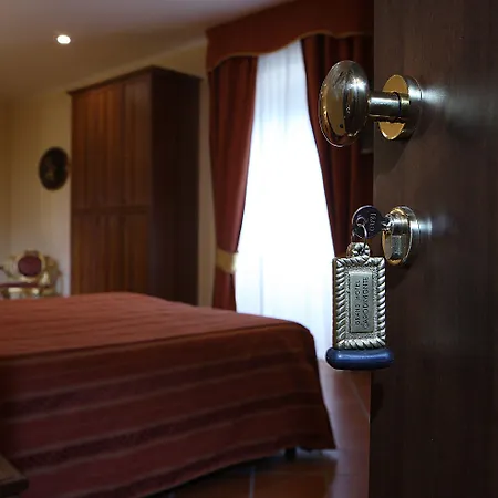 Grand Hotel Capodimonte-3